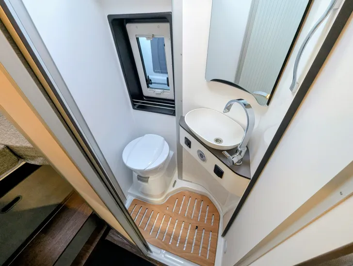 Fahrzeugbild Pössl Summit SHINE 640 180 PS AUTOMATIK,NAVI,RFK uvm. #12