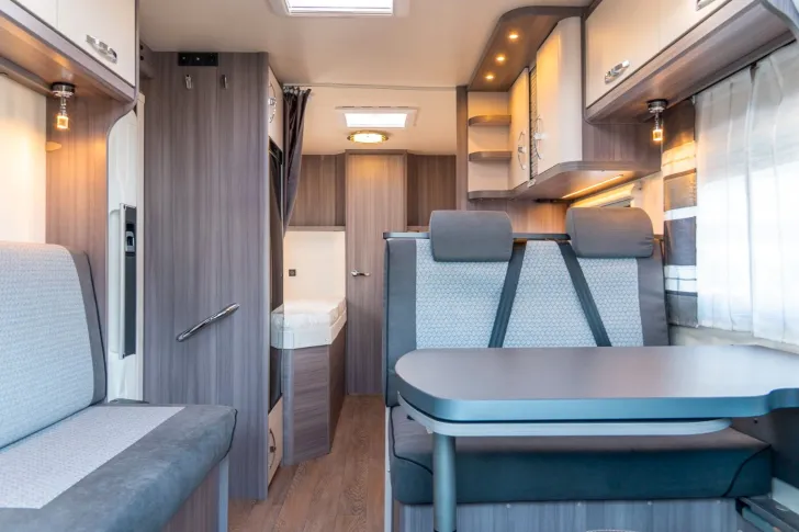 Fahrzeugbild Hobby Optima OnTour T70E *Navi*RFK*Einzelb.*Heckbad* #11