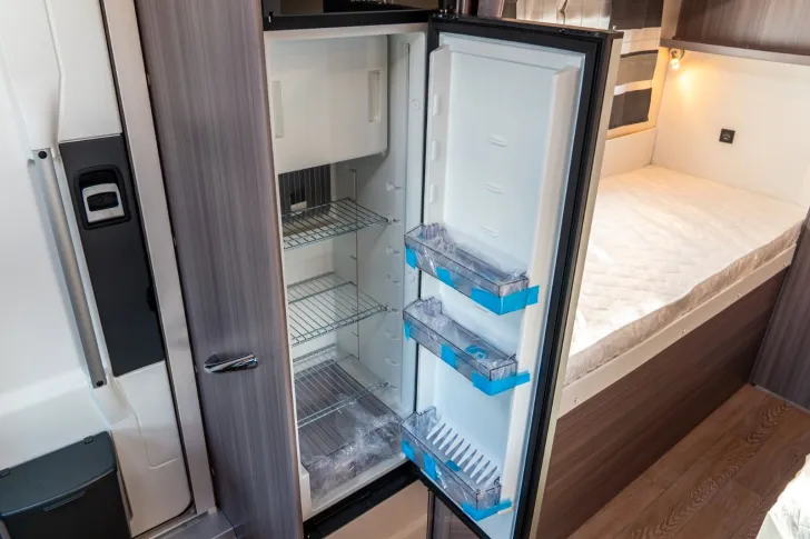 Fahrzeugbild Hobby Optima OnTour T70E *Navi*RFK*Einzelb.*Heckbad* #16