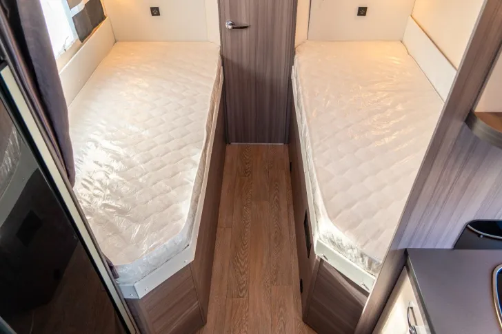 Fahrzeugbild Hobby Optima OnTour T70E *Navi*RFK*Einzelb.*Heckbad* #18