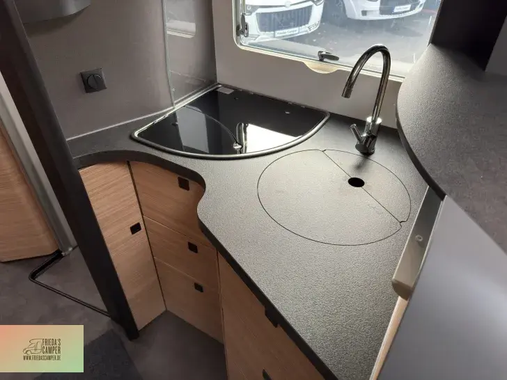 Fahrzeugbild Malibu I 470 RB LE K Vorführfzg! Mercedes comfort MJ26 #19