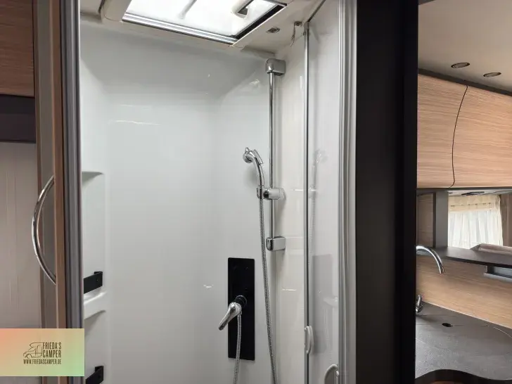 Fahrzeugbild Malibu I 470 RB LE K Vorführfzg! Mercedes comfort MJ26 #20