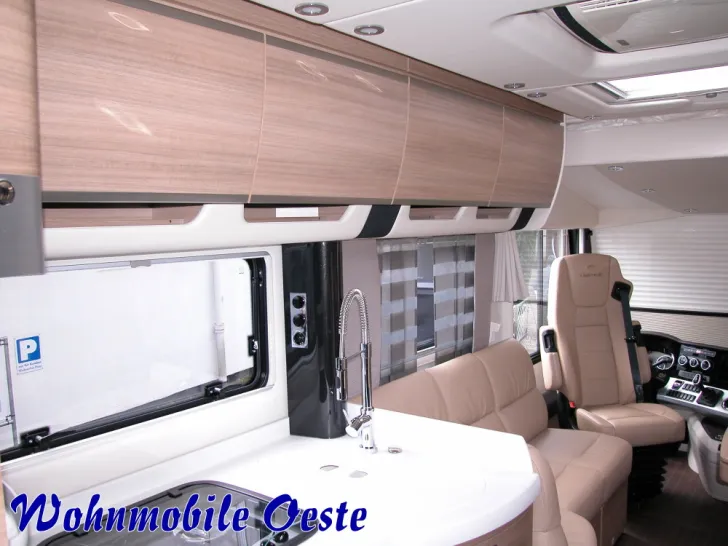 Fahrzeugbild Concorde Charisma 860 LI * BarVers,Echtglas,Luxus-Sitze #7