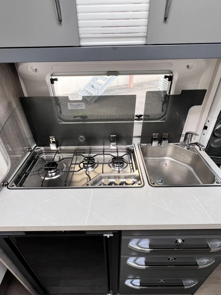 Fahrzeugbild Hobby OnTour 460 DL -Vorzelt #7