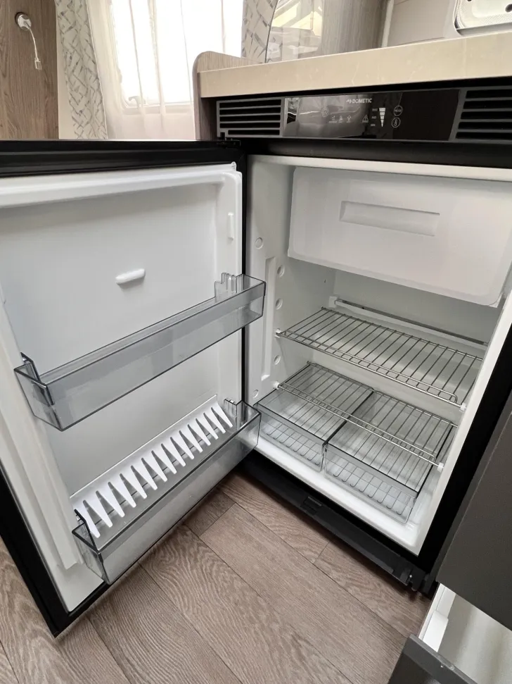 Fahrzeugbild Hobby OnTour 460 DL -Vorzelt #8