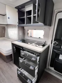 Fahrzeugbild Hobby OnTour 460 DL -Vorzelt #9