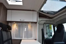 Fahrzeugbild Carado VAN V339 pro+ Queensbett, Combi-E, Variobad #5
