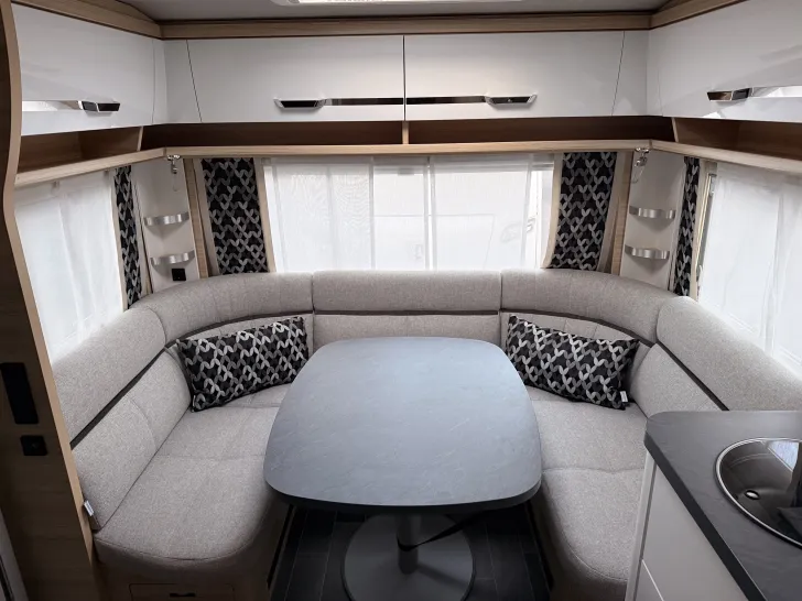 Fahrzeugbild Tabbert Vivaldi 550 E 2,5 #4