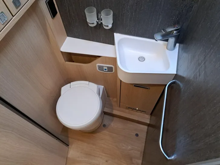 Fahrzeugbild Hymer B-Klasse ML I 780 Premium-, Autarkie-, Arktispaket #19