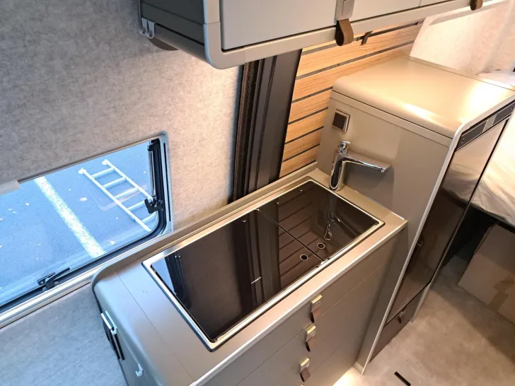 Fahrzeugbild Hymer Grand Canyon S Xperience 600 AHK, Aufstelldach #9
