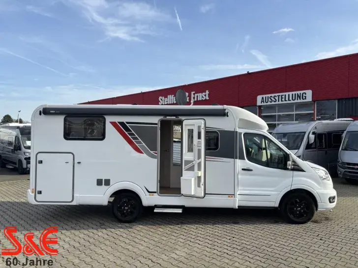 Fahrzeugbild Bürstner Lineo T 700 #1