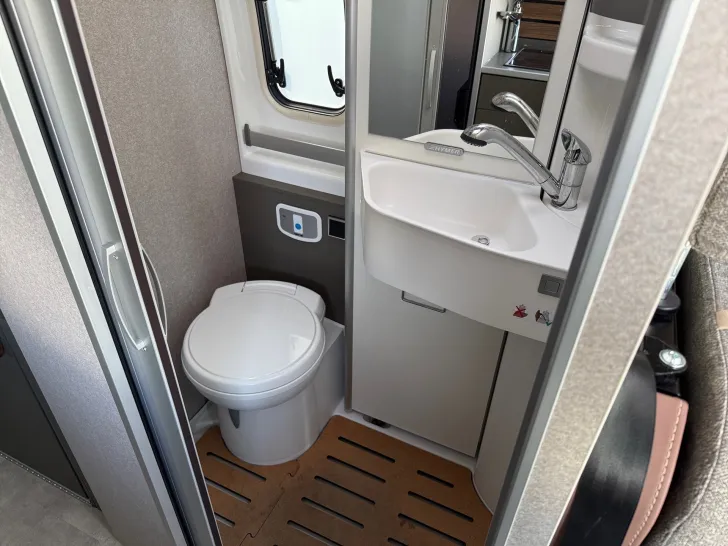 Fahrzeugbild Hymer CAMPER VAN YELLOWSTONE #10