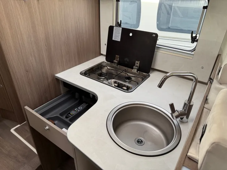 Fahrzeugbild Carado TEILINTEGRIERTE 447 #9