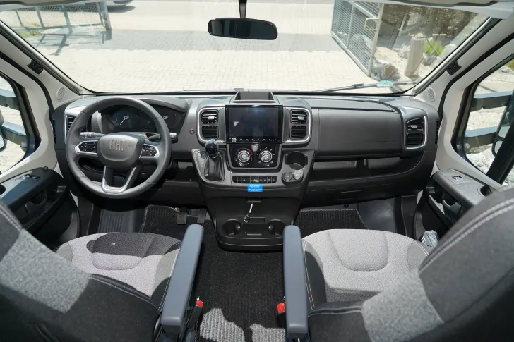 Fahrzeugbild Carado T 334S (36) AUTOMATIK, HUBBETT uvm. #8