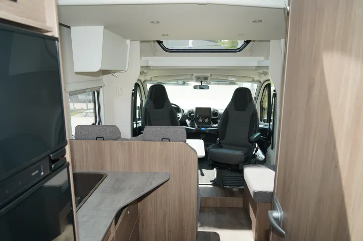 Fahrzeugbild Carado T 334S (36) AUTOMATIK, HUBBETT uvm. #9