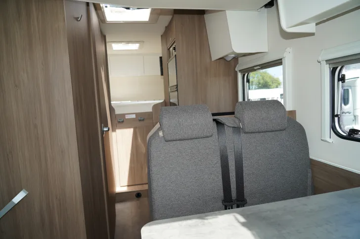 Fahrzeugbild Carado T 334S (36) AUTOMATIK, HUBBETT uvm. #10