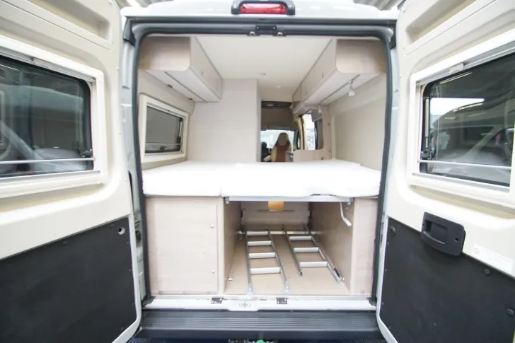 Fahrzeugbild Bürstner Campeo C 600 AUFSTELLDACH #7