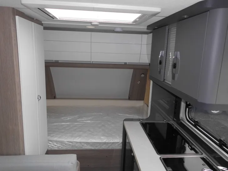 Fahrzeugbild Hobby OnTour 390 SF 2026 1500kg. Teppich #12