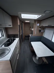 Sicht vorne-hinten Knaus Sport 580 QS UVP 36.648 ATC, Fahrradtr.