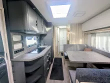 Fahrzeugbild Hobby De Luxe 545 KMF FUßBODENERWÄRMUNG, AUFLASTUNG #6