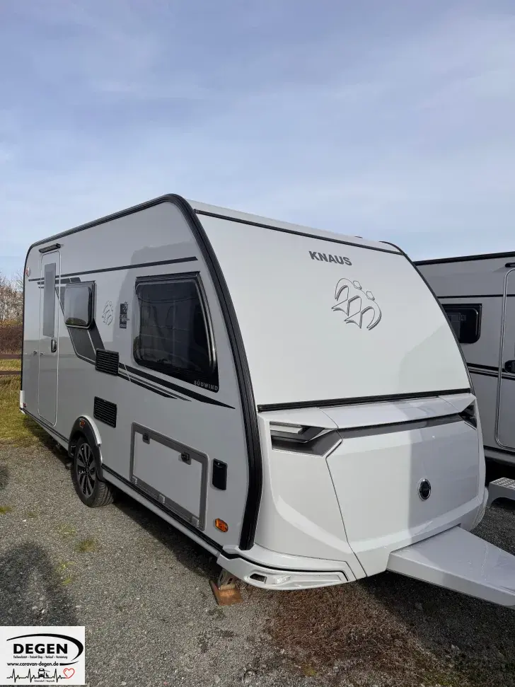 Fahrzeugbild Knaus Südwind 420 QD Black Selection #1
