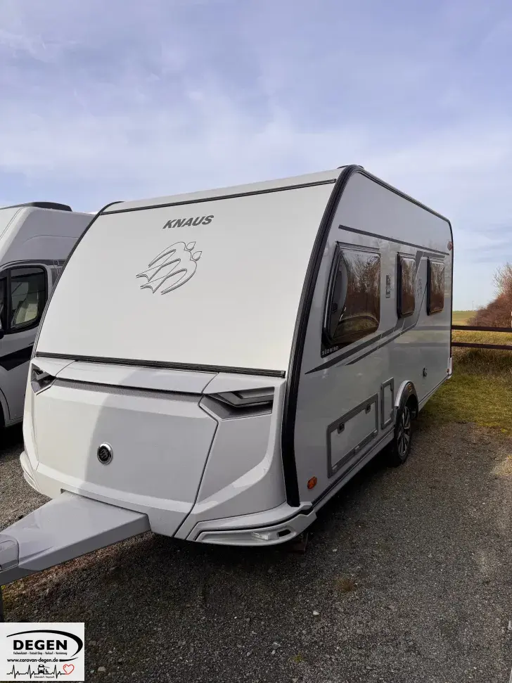 Fahrzeugbild Knaus Südwind 420 QD Black Selection #3