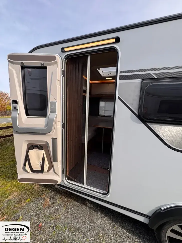 Fahrzeugbild Knaus Südwind 420 QD Black Selection #6