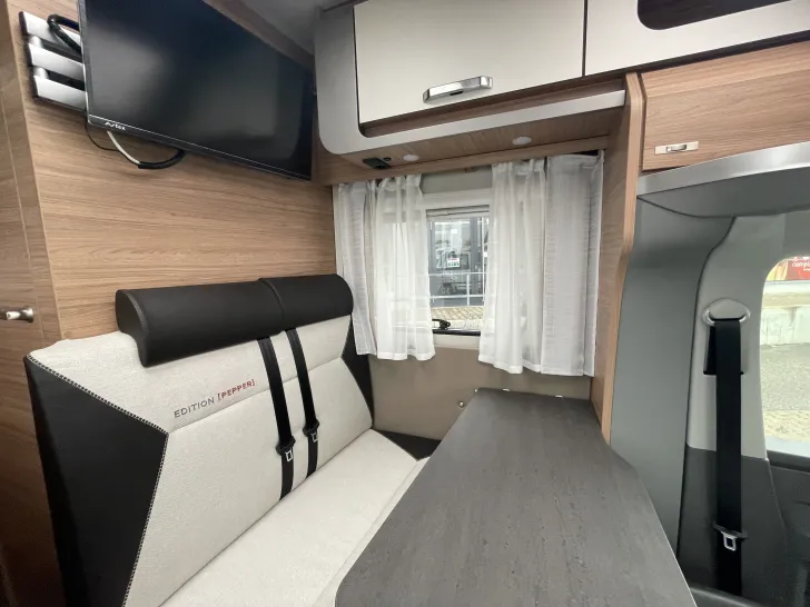 Fahrzeugbild Weinsberg X-CURSION VAN 500 MQ EDITION [PEPPER] #10