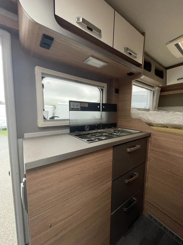 Fahrzeugbild Weinsberg X-CURSION VAN 500 MQ EDITION [PEPPER] #11