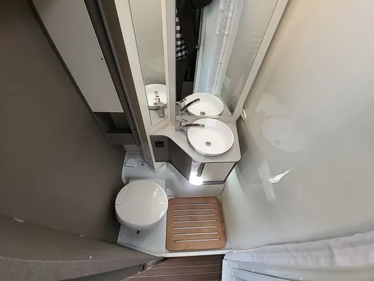 Fahrzeugbild Etrusco T 6.9 SF #10