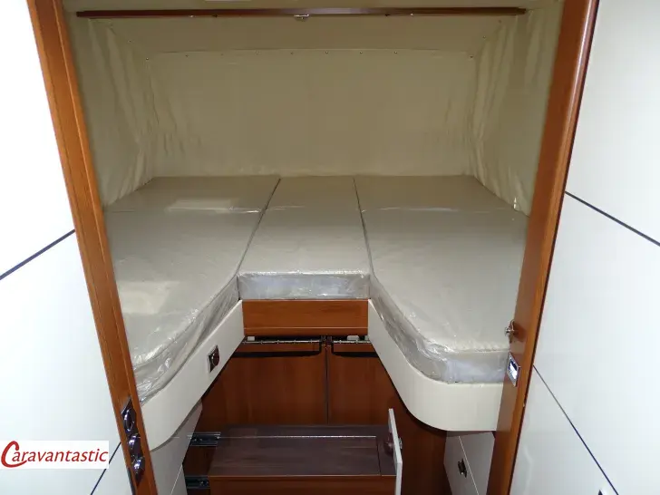 Fahrzeugbild Carthago LINER-FOR-TWO I 53 IVECO #17