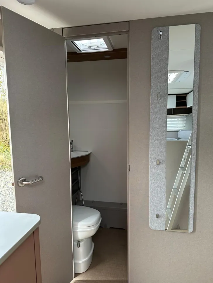 Fahrzeugbild Bürstner Averso 560 TK #9