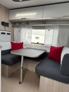 Fahrzeugbild Bürstner Premio 495 TK Black Forest #4