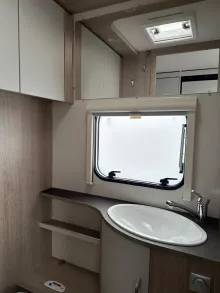 Fahrzeugbild Bürstner Premio 495 TK Black Forest #10