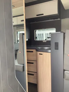Fahrzeugbild Knaus L!VE WAVE 700 MEG Platinum Selection *Automatik*180 PS*Hubbett* #7