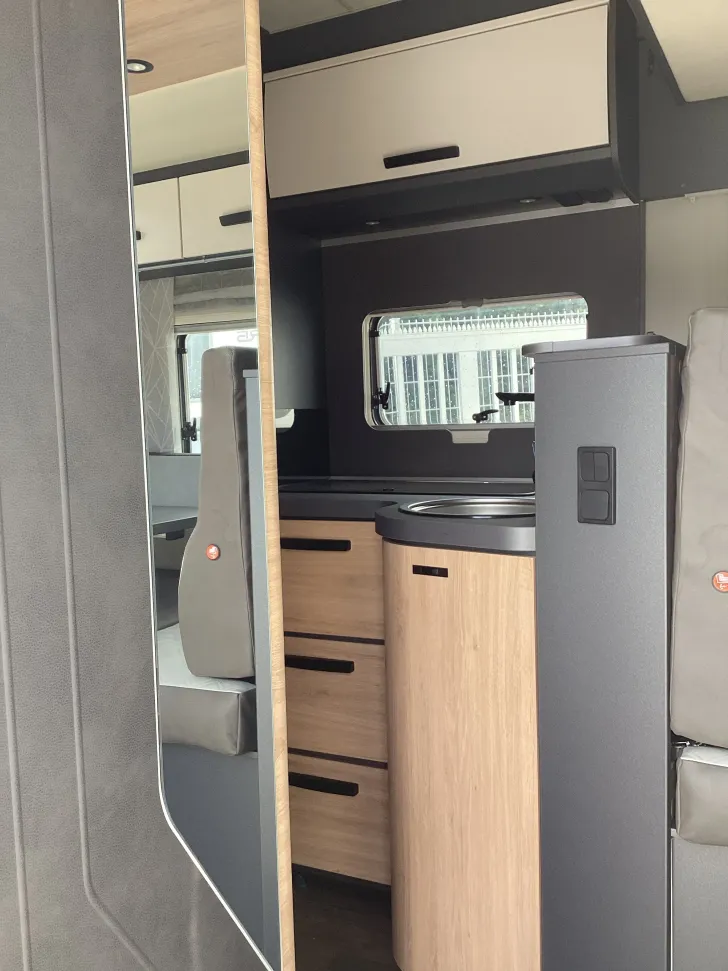 Fahrzeugbild Knaus L!VE WAVE 700 MEG Platinum Selection *Automatik*180 PS*Hubbett* #7