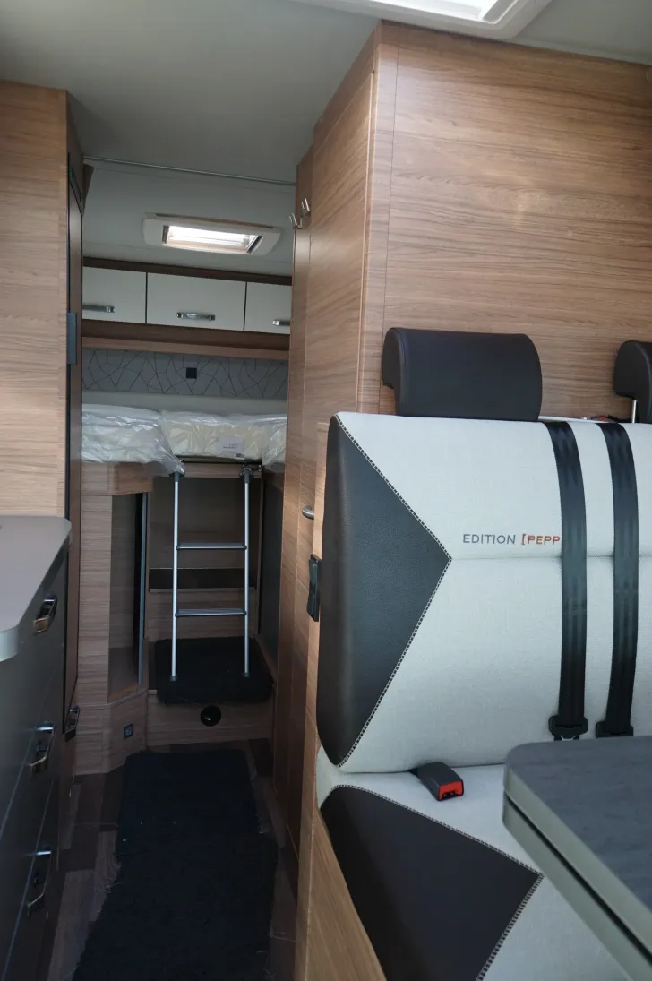 Fahrzeugbild Weinsberg CaraCompact 600 MEG EDITION [PEPPER] 180 PS Automatik #4