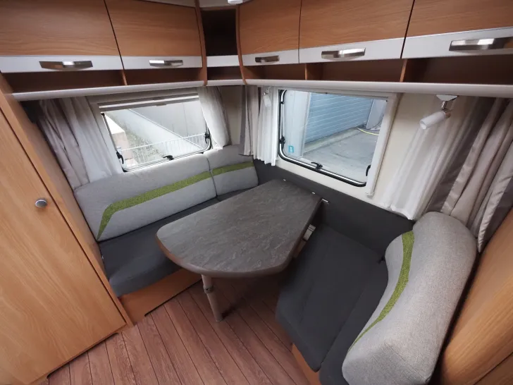 Fahrzeugbild Knaus Südwind 420 QD, Mover, Radträger, Sackmarkise #9