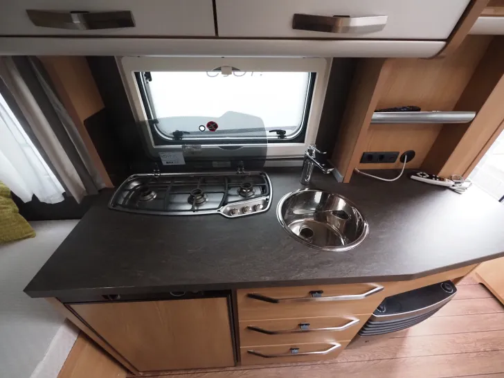 Fahrzeugbild Knaus Südwind 420 QD, Mover, Radträger, Sackmarkise #13