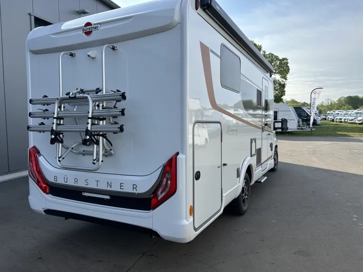 Fahrzeugbild Bürstner Lyseo TD 736 AT9G+Markise+Easy Paket+Aussendusche #5