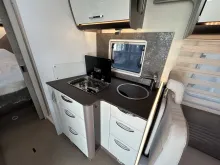 Fahrzeugbild Bürstner Lyseo TD 736 AT9G+Markise+Easy Paket+Aussendusche #13