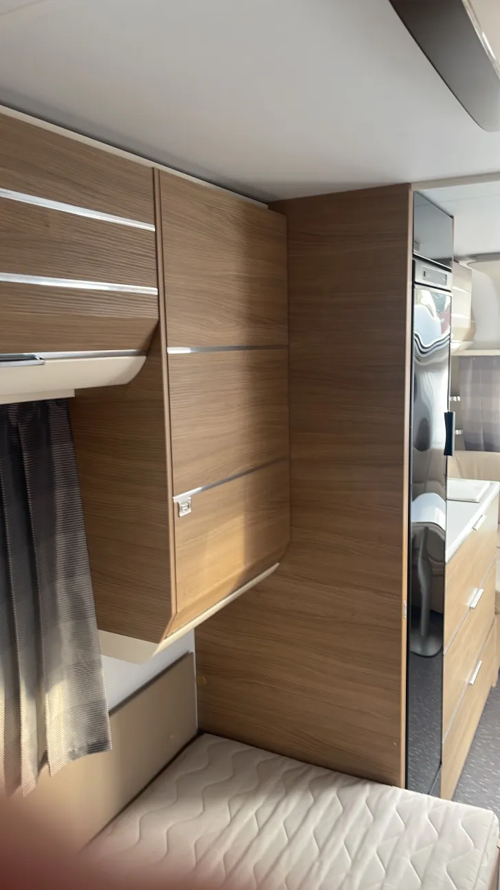 Fahrerhaus Adria Adora 572 UT