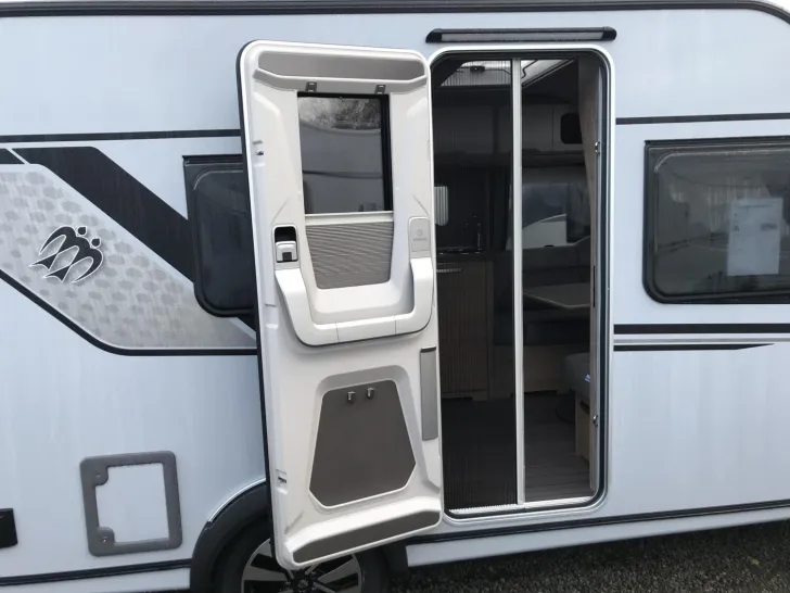 Fahrzeugbild Knaus Südwind BLACK SELECTION 540 UE Mod.2026; 1800kg #4