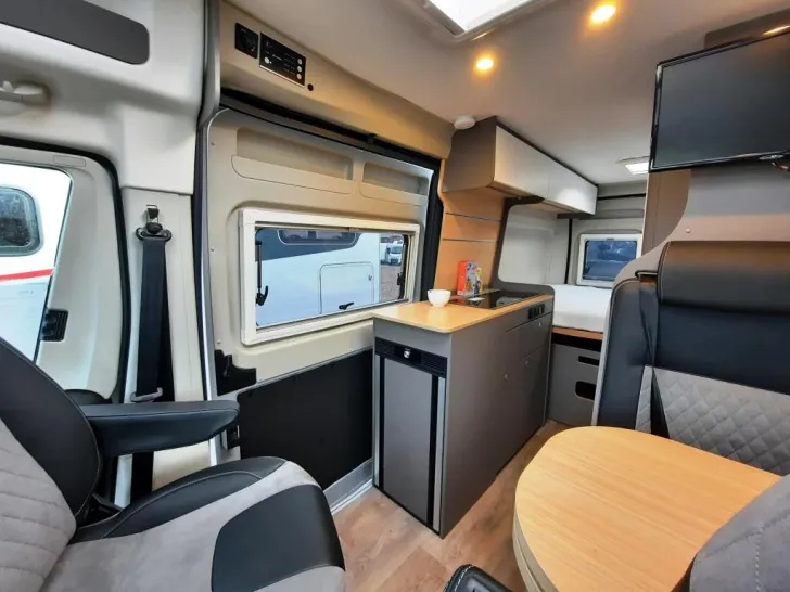 Fahrzeugbild LMC Innovan 600 Verfüg./GT-Sondermodell #7