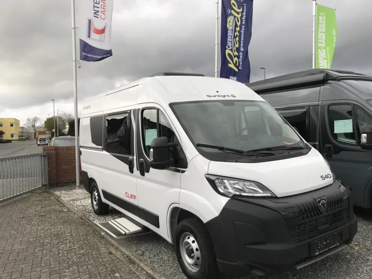 Fahrzeugbild Sunlight Cliff 540 #1