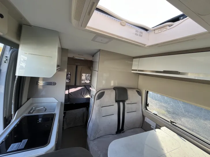 Fahrzeugbild Challenger Van V114 Road Edition Premium - sofort verfügbar - #12