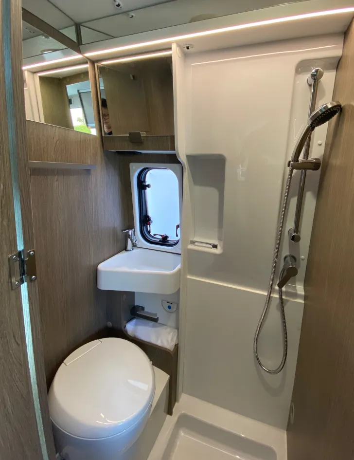 Fahrzeugbild Challenger Van V114 Max Start Edition - sofort verfügbar - #15