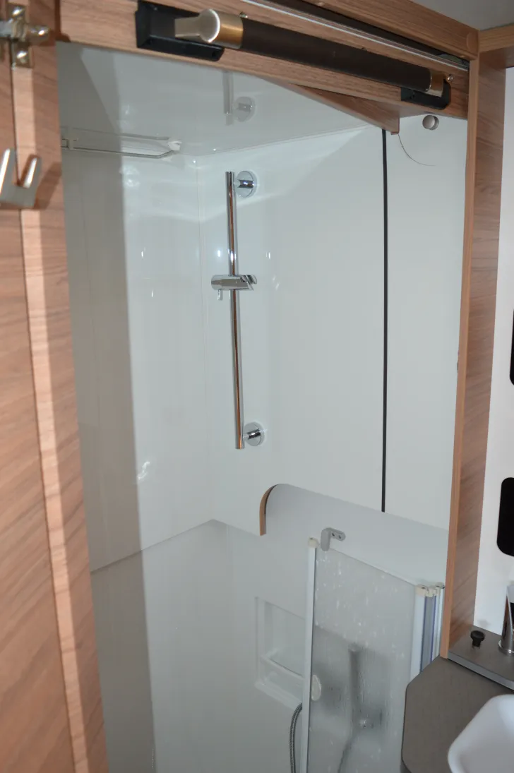 Fahrzeugbild Weinsberg X-CURSION VAN 500 MQ EDITION [PEPPER] Fußbodenerwärmung #18