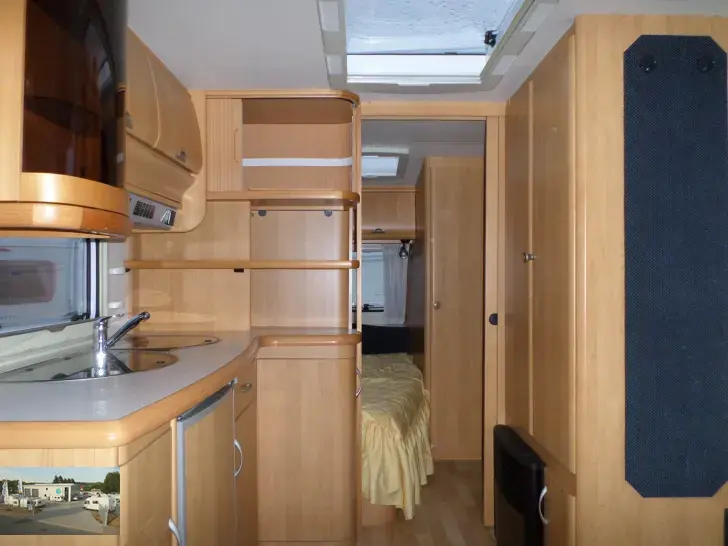 Fahrzeugbild Hobby Excellent Easy 495 UFe Nr. 83 - franz. Bett, RSG #6