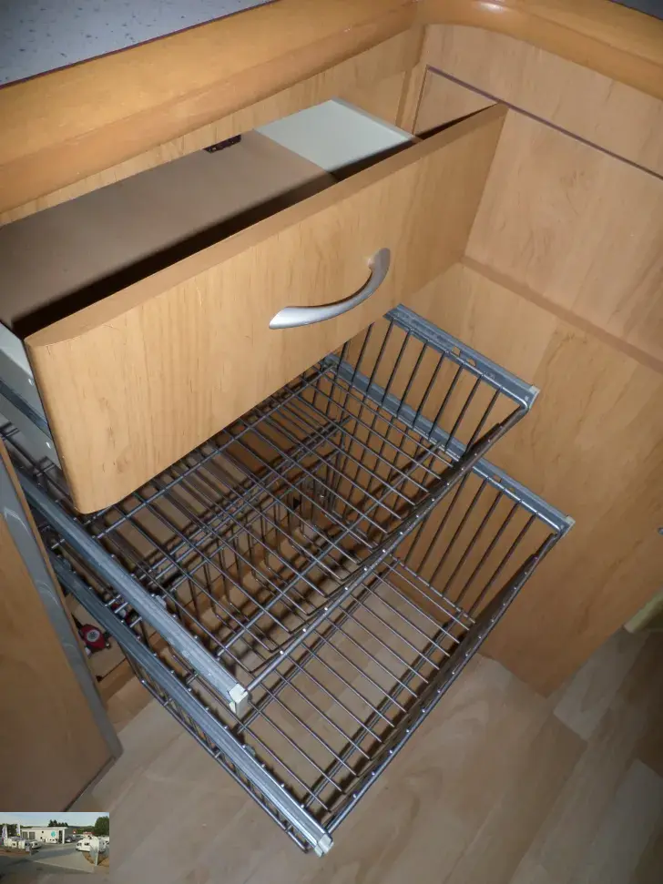 Fahrzeugbild Hobby Excellent Easy 495 UFe Nr. 83 - franz. Bett, RSG #15